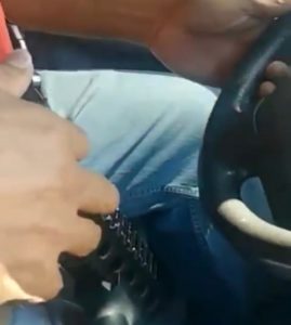 Sancionará la FGJE a elemento de la AMIC que mostró en video arma mientras escuchaba narcocorrido