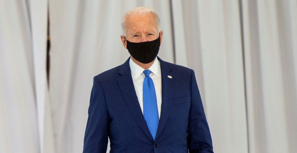 BIDEN-LATINOS-ENCUESTA-1024x529