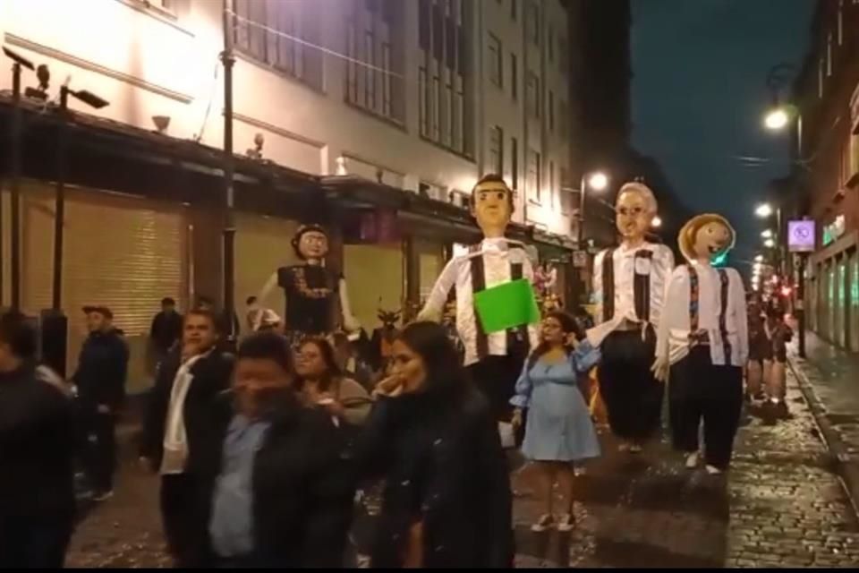 serenata-marcelo-ebrard