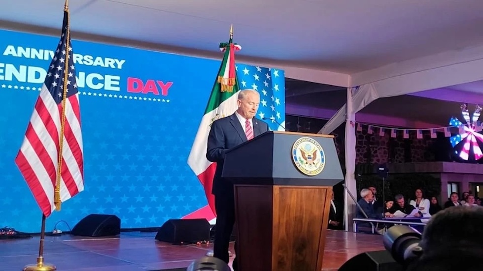embajador-ronald-johnson-1