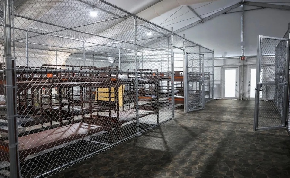 instalaciones-de-alligator-alcatraz
