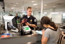 EE.UU. podrá negar residencia a las personas por expresar opiniones ‘antiestadounidenses’: NYT