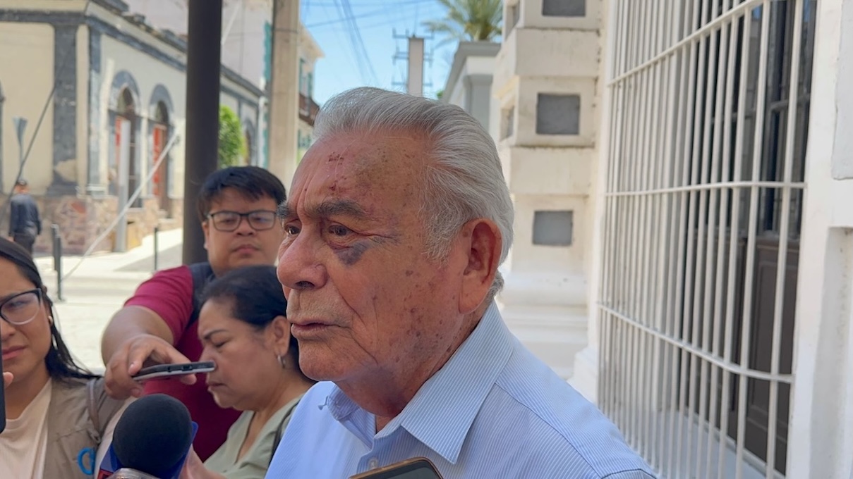 rafael-acuna-griego-1