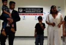Bebé de un año enfrenta solo y sin abogado una corte migratoria; podría ser deportado si no presenta su solicitud de asilo