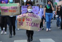 22 niñas son madres cada día; el Estado falla en prevenir violencia contra infancias
