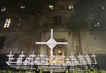 Restauran antimonumento ABC afuera de la SCJN; sería usado para película de Gael García