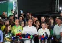 Flávio Bolsonaro rechaza los resultados y anuncia que pedirá la anulación de los comicios en Brasil